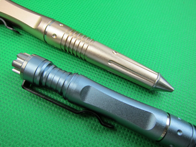 4-Color defense pen ( sky blue)  UDTEK01946